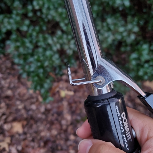 Conair Instant Heat Black Curling Iron| Great Condition & Barely Used - Picture 8 of 8